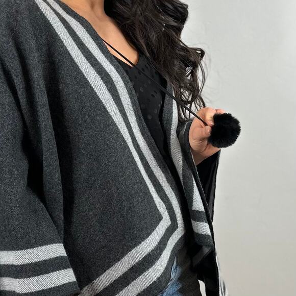 Ann Taylor Gray One Size Open Front Cardigan Poncho - Picture 6 of 7